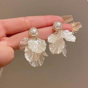 White Coastal Charm Ocean-Inspired Elegance Earrings
